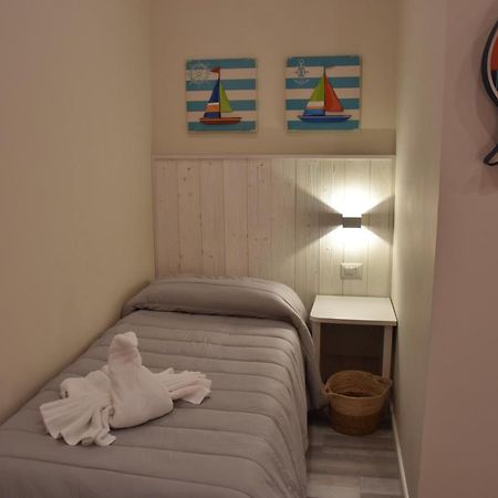 B&B Marina Blu Джардини Наксос Екстериор снимка