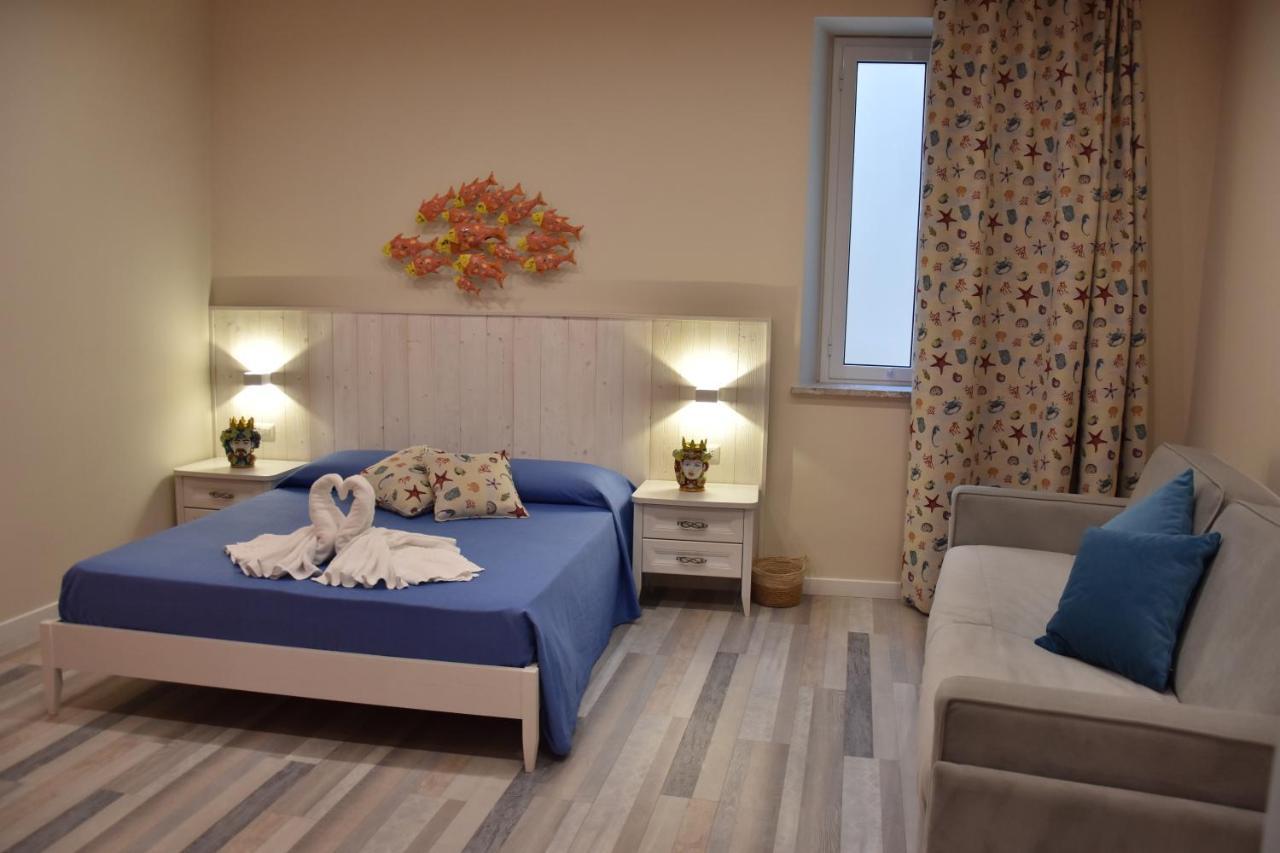 B&B Marina Blu Джардини Наксос Екстериор снимка